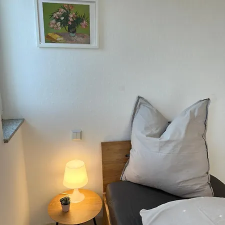 Modernes Business Penthouse Stuttgart-sindelfingen, 6 Schlafzimmer, 9 Einzelbetten, Messe, A81 Schönaich