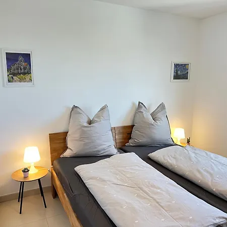 Modernes Business Penthouse Stuttgart-sindelfingen, 6 Schlafzimmer, 9 Einzelbetten, Messe, A81 Schönaich