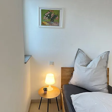 Modernes Business Penthouse Stuttgart-sindelfingen, 6 Schlafzimmer, 9 Einzelbetten, Messe, A81 Appartamento Schönaich