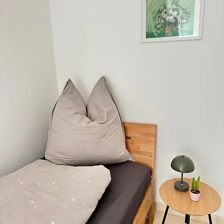 Premium Firmenunterkunft Stuttgart-schoenaich - 6 Schlafzimmer - 9 Einzelbetten - 137qm Penthouse - Parken Frei - Ideal Fuer Teams & Monteure *