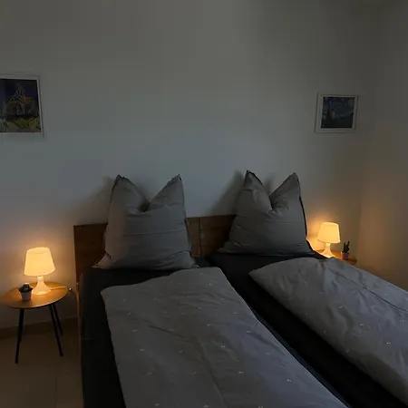 Modernes Business Penthouse Stuttgart-sindelfingen, 6 Schlafzimmer, 9 Einzelbetten, Messe, A81 Appartamento Schönaich