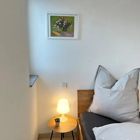 Modernes Business Penthouse Stuttgart-sindelfingen, 6 Schlafzimmer, 9 Einzelbetten, Messe, A81 * Schönaich