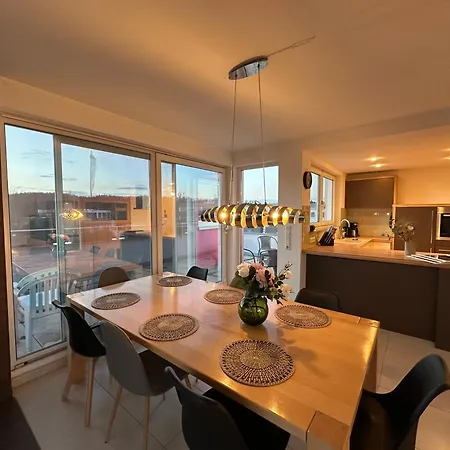 Modernes Business Penthouse Stuttgart-sindelfingen, 6 Schlafzimmer, 9 Einzelbetten, Messe, A81