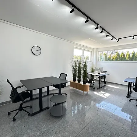 Appartamento Modernes Business Penthouse Stuttgart-sindelfingen, 6 Schlafzimmer, 9 Einzelbetten, Messe, A81 *