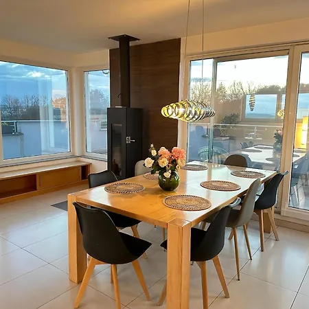 Apartment D2 Luxus-penthouse Mit Dachterrasse - Bis 9 Personen - A81 - Stuttgart - Messe - Daimler - Ab 5 Naechte - Business Center Und Konferenzraum Separat Buchbar Schonaich